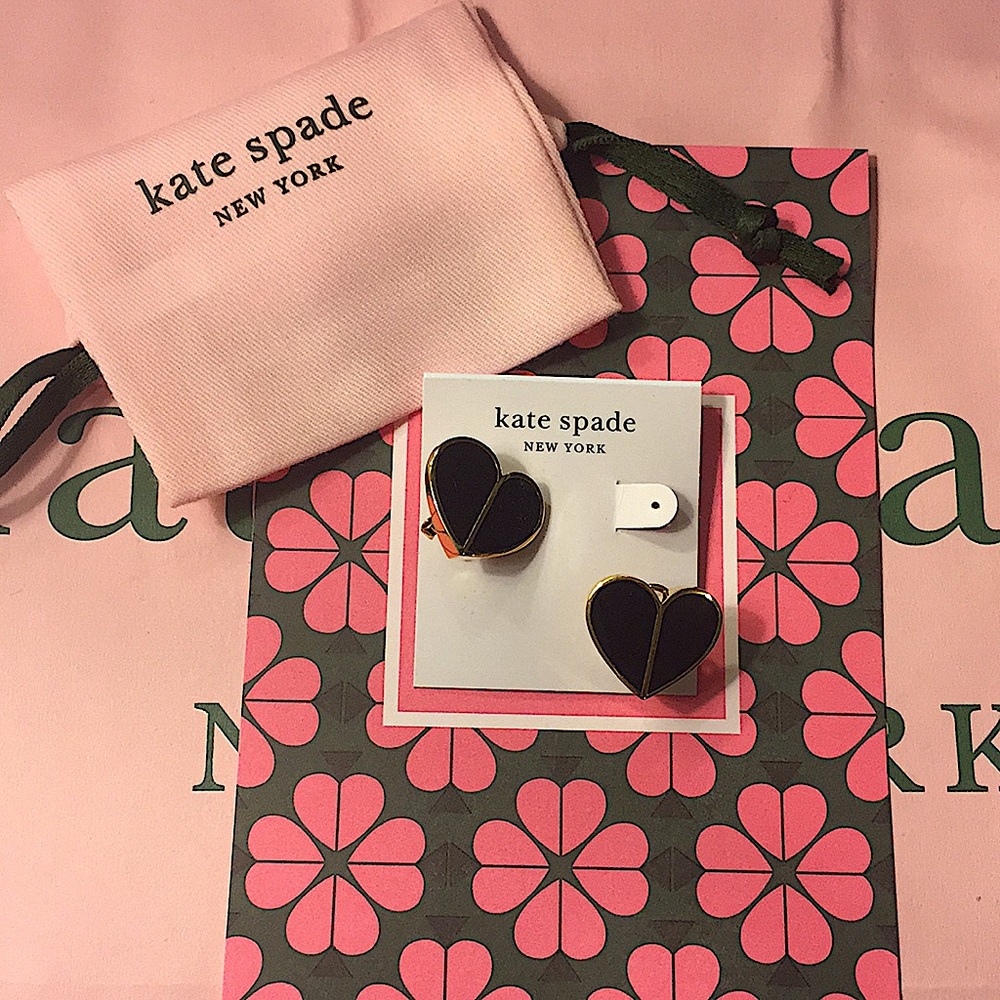 ♠️KATE SPADE - HERITAGE SPADE HEART STUDS (NWT)